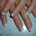 2 üzleti kép BELVÁROSI SZOLÁRIUM STÚDIÓ Körömszalon ban/ben Békéscsaba BC