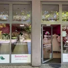 11 üzleti kép BOROSTYÁN ESKÜVŐI SZALON Esküvői ruhakölcsönzés, értékesítés ban/ben Szombathely VA