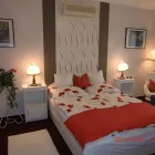 2 üzleti kép DIÓSZEGHY-VILLA VENDÉGHÁZ-APARTMANHÁZ Motel, panzió ban/ben Siófok SO