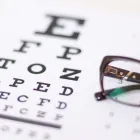 4 üzleti kép DR. GŐCZE PÉTER SZEMÉSZ FŐORVOS GYŐR Orvosok szemorvosok ban/ben Győr GS