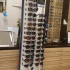 4 üzleti kép EGYES OPTIKA Optika, optikai cikkek ban/ben Budapest PE