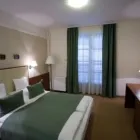 25 üzleti kép FLESHPINK BELSŐÉPÍTÉSZET Otthon és Építőipar ban/ben Győr GS