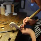 3 üzleti kép HEGEDŰKÉSZÍTŐ ADONYI IVÁN Hangszerkészítés és -javítás ban/ben Balatonendréd SO