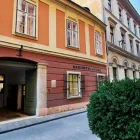 2 üzleti kép HEREDITAS ANTIKVÁRIUM Antikváriumok ban/ben Budapest PE