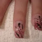 2 üzleti kép LA VITA É BELLA SZÉPSÉGSZALON, BORATTI MŰKÖRÖM Szépségszalon, kozmetika ban/ben Buda PE