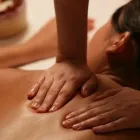 7 üzleti kép MASSZÁZS, CSONTKOVÁCS KÁLMÁNCHELYI Egészség & Szépségápolás ban/ben Nyíregyháza SZ