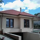 2 üzleti kép MÉRNÖKI SZOLGÁLTATÓ KFT Üzleti szolgáltatások ban/ben Budapest