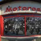 7 üzleti kép MOTOBOX MOTOROS ÁRUHÁZ - MOTOROSBOLT Üzletek ban/ben Pécs BA