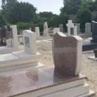 4 üzleti kép NAGY LÁSZLÓ KŐFARAGÓ Sírkövek ban/ben Budapest PE