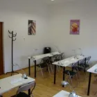 7 üzleti kép RED NAILS MŰKÖRÖM ALAPANYAG KERESKEDÉ, ÉS ELITE KÖRMÖS AKADÉMIA Körömszalon ban/ben Győr GS