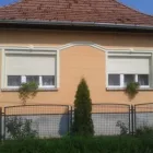 8 üzleti kép REGA-ROLLTECH Télikert, teraszbeépítés ban/ben Debrecen HB