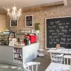 3 üzleti kép VINTAGE WORLD Virágüzlet, virágkötészet ban/ben Debrecen HB