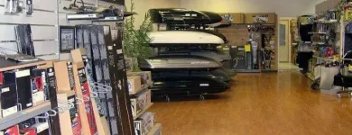 2 üzleti kép AMEGA STUDIO KFT. - CSOMAGTARTÓ ÁRUHÁZ Csomagtartók ban/ben Budapest PE