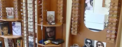 4 üzleti kép ANZSU OPTIKA Optika, optikai cikkek ban/ben Nyíregyháza SZ