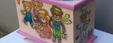 1 üzleti kép ART SCSK EGYEDI FALFESTMÉNY ÉS FESTETT BÚTOR TULIPÁNOS LÁDA Kultúra & Művészet ban/ben Dunaföldvár TO