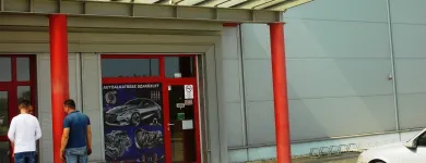 2 üzleti kép AUTÓALKATRÉSZ SZAKÜZLET BÉLI ÉS BÉLI KFT.,MO-SZE BT.GYÁRI ÉS UTÁNGYÁRTOTT ALKATRÉSZEK MINDEN AUTÓTÍPUSHOZ Autóalkatrészek és -felszerelések ban/ben Győr GS