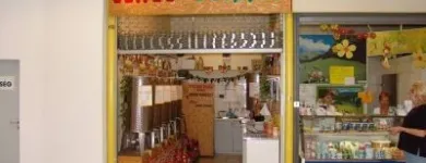 3 üzleti kép BORKUT ÉLELMISZER Vendéglátás ban/ben Budapest