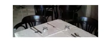 4 üzleti kép CAFÉ AMARETTO VENDÉGLŐ Vendéglátás ban/ben Szekszárd TO