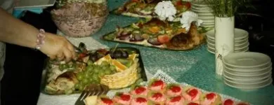 9 üzleti kép CAFÉ AMARETTO VENDÉGLŐ Vendéglátás ban/ben Szekszárd TO