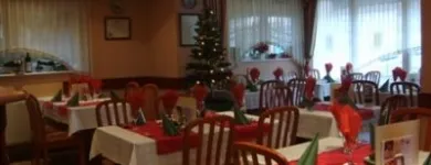 5 üzleti kép CLUB ARÉNA PIZZÉRIA &PUB ZENÉS SZÓRAKOZÓHELY Motel, panzió ban/ben Győr GS