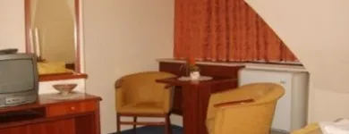 7 üzleti kép CLUB ARÉNA PIZZÉRIA &PUB ZENÉS SZÓRAKOZÓHELY Motel, panzió ban/ben Győr GS