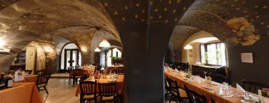 5 üzleti kép CORVINUS PIZZÉRIA ÉS PINCE ÉTTEREM Éttermek ban/ben Sopron GS