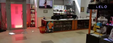 4 üzleti kép DIAMOND EROTIC SHOP Szexshop ban/ben Budapest