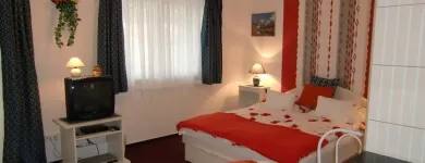10 üzleti kép DIÓSZEGHY-VILLA VENDÉGHÁZ-APARTMANHÁZ Motel, panzió ban/ben Siófok SO