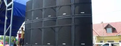 14 üzleti kép DJ SERVICE SZEGED RENDEZVÉNYTECHNIKAI SZAKÜZLET Üzletek ban/ben Szeged CS