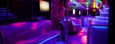 39 üzleti kép EVENINGSTAR PARTYBUS Vendéglátás ban/ben Budapest