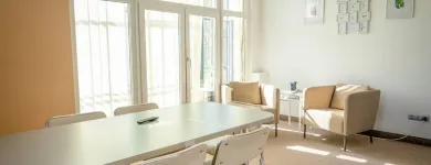 1 üzleti kép FROFFICE COWORKING - KÖZÖSSÉGI IRODA, TÁRGYALÓ, COACHING SZOBA BÉRLÉS Üzleti szolgáltatások ban/ben Budapest