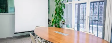 3 üzleti kép FROFFICE COWORKING - KÖZÖSSÉGI IRODA, TÁRGYALÓ, COACHING SZOBA BÉRLÉS Üzleti szolgáltatások ban/ben Budapest