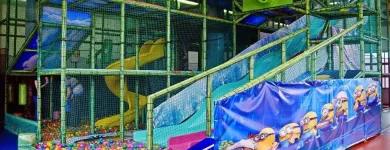 8 üzleti kép FUSION SZABADIDŐKÖZPONT & KIDS FUSION JÁTSZÓHÁZ Üzleti szolgáltatások ban/ben Kaposvár SO
