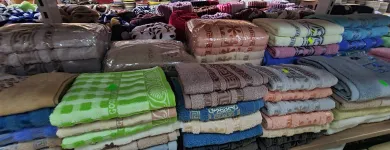 2 üzleti kép GUSZTI ÉS ERZSIKE PIACA Vegyesboltok, vegyeskereskedések ban/ben Polgárdi FE