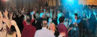 4 üzleti kép HAWAII EGYÜTTES Zeneszolgáltatás ban/ben Siófok SO