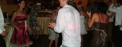 24 üzleti kép HAWAII EGYÜTTES Zeneszolgáltatás ban/ben Siófok SO