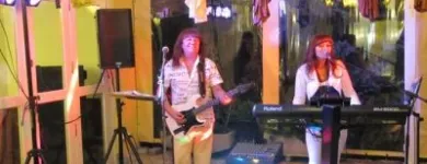 44 üzleti kép HAWAII EGYÜTTES Zeneszolgáltatás ban/ben Siófok SO