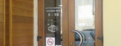 2 üzleti kép HŐSTOP TRADE KFT. Nyílászárók ban/ben Pápa VE