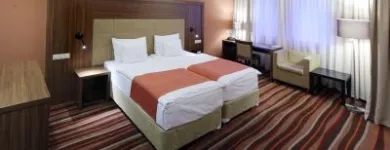 1 üzleti kép HOTEL MAKÁR SPORT & WELLNESS**** Idegenforgalom & Utazás ban/ben Pécs BA