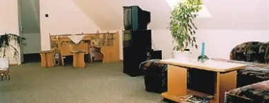 4 üzleti kép MÓNIKA VENDÉGHÁZ Idegenforgalom & Utazás ban/ben Tapolca VE