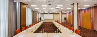 15 üzleti kép NOVOTEL BUDAPEST CITY & BUDAPEST CONGRESS CENTER Szállodák ban/ben Budapest PE