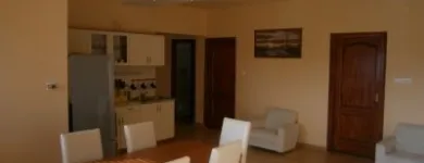 15 üzleti kép NYÁRFÁS VENDÉGHÁZ Idegenforgalom & Utazás ban/ben Szeged CS