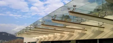 7 üzleti kép RÁBA GLAS-2004 BT. ÜVEGCENTRUM GYŐR. KÜLTÉRI ÉS BELSŐÉPÍTÉSZETI ÜVEGEZÉSEK. Üvegezés ban/ben Győr GS