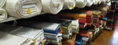 3 üzleti kép RŐFÖS TEXTILHÁZ Varroda, ruhatervező ban/ben Veszprém