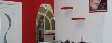 3 üzleti kép SERENA SZÉPSÉGSZALON Szépségszalon, kozmetika ban/ben Budapest