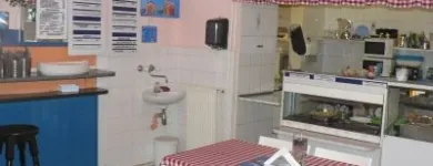 2 üzleti kép SISSI ÉTELBÁR - GYORSÉTTEREM Vendéglátás ban/ben Budapest