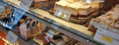 3 üzleti kép SZENT LŐRINC CONFECTIONERY Cukrászdák ban/ben Eger HE