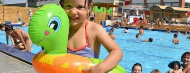 3 üzleti kép SZENTESI SPORT- ÉS ÜDÜLŐKÖZPONT NONPROFIT KFT. Üzletek ban/ben Szentes CS