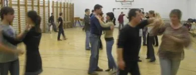3 üzleti kép TÁNCKOKTÉL TÁNCISKOLA Tánciskola ban/ben Tatabánya KE