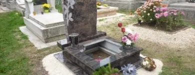 3 üzleti kép TÓTH SÍRKŐ KFT Otthon és Építőipar ban/ben Érd PE